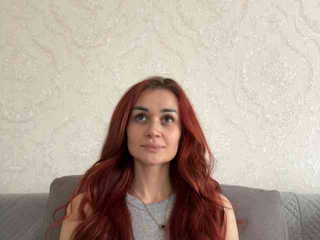 SweetQueen11 webcam