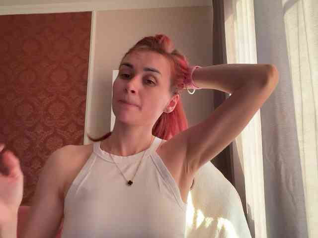 SweetQueen11 webcam