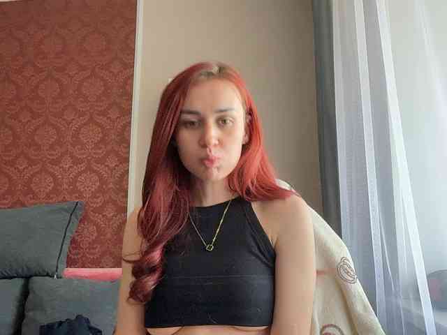 SweetQueen11 webcam