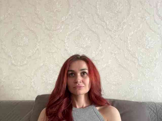 SweetQueen11 webcam