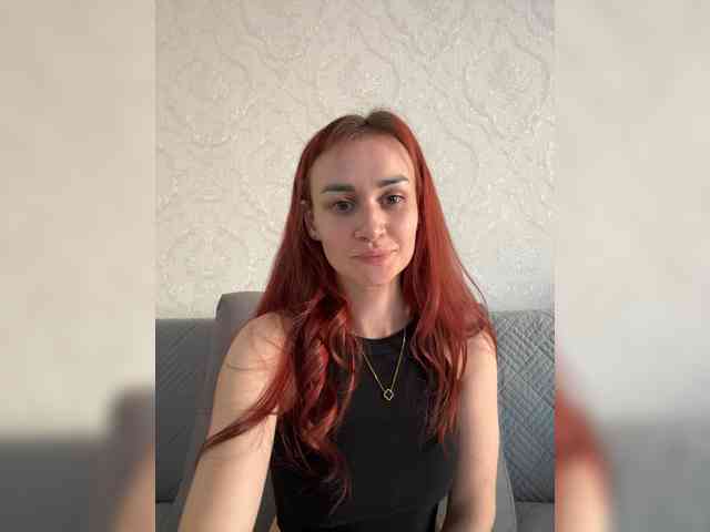 SweetQueen11 webcam