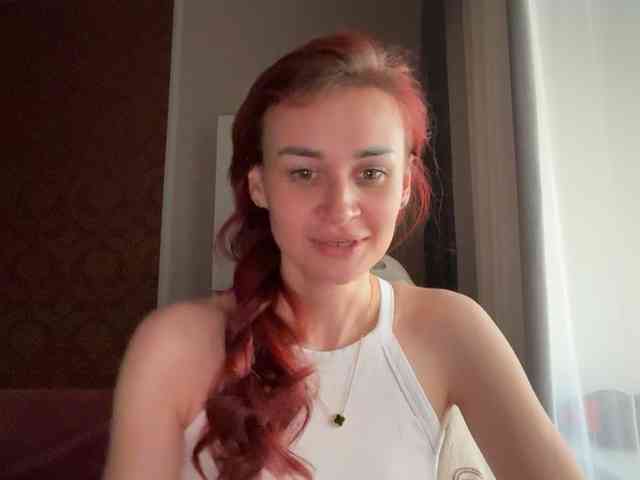 SweetQueen11 webcam