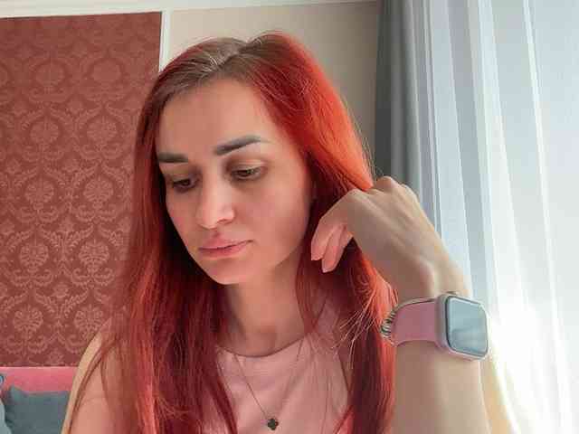 SweetQueen11 webcam