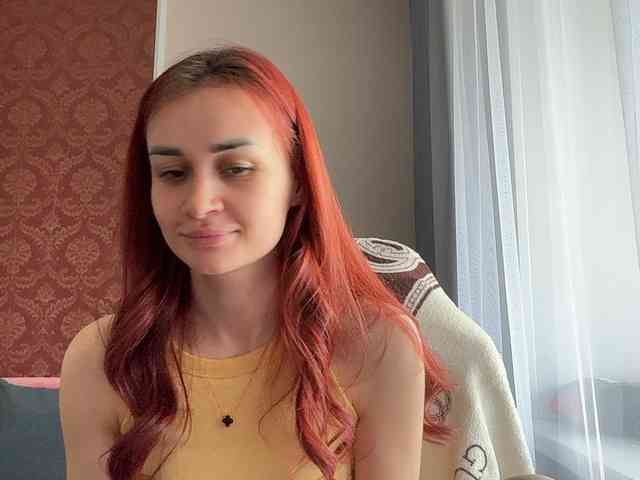 SweetQueen11 webcam