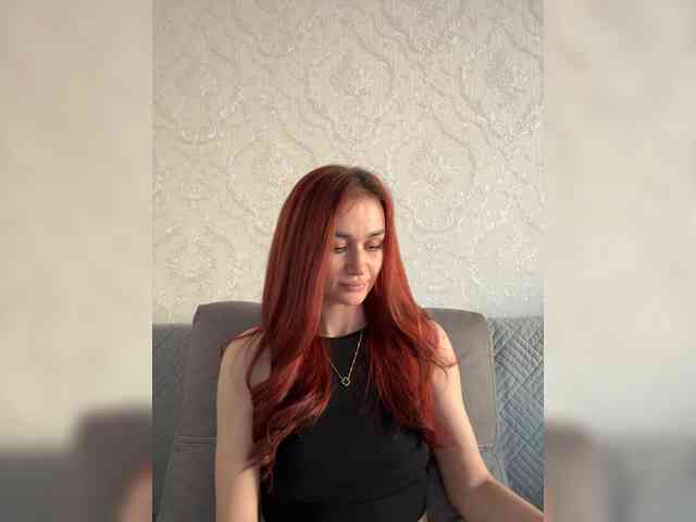 SweetQueen11 webcam