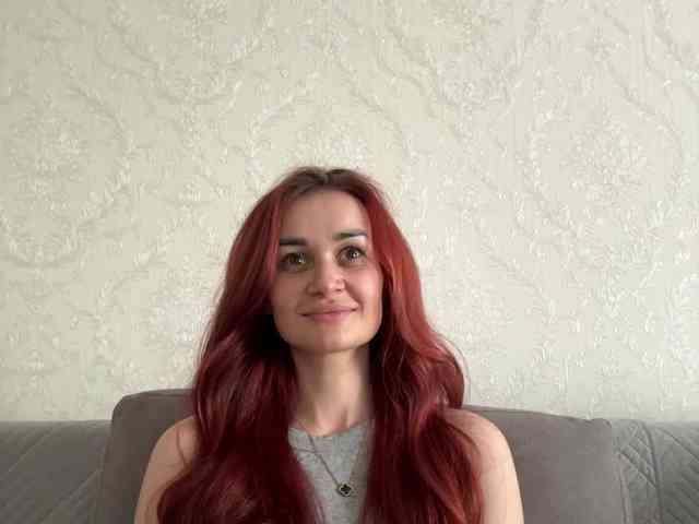 SweetQueen11 webcam