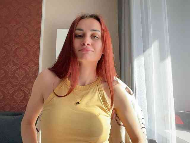 Эта модель сейчас онлайн. SweetQueen11