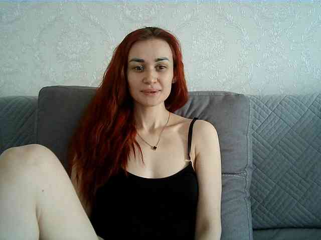 SweetQueen11 webcam