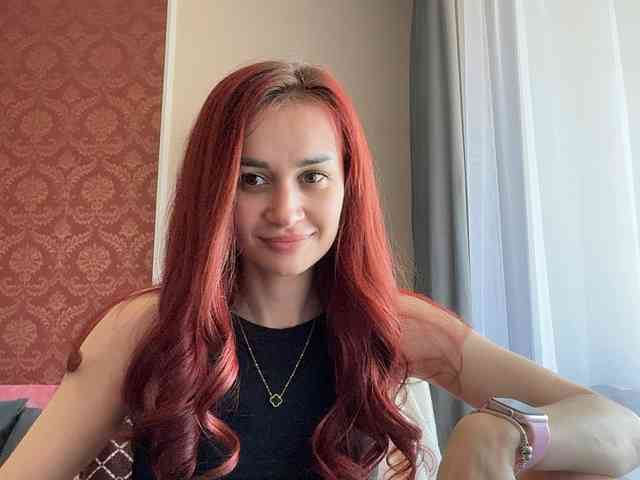 SweetQueen11 webcam