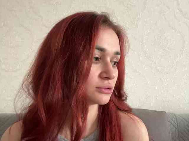 SweetQueen11 webcam