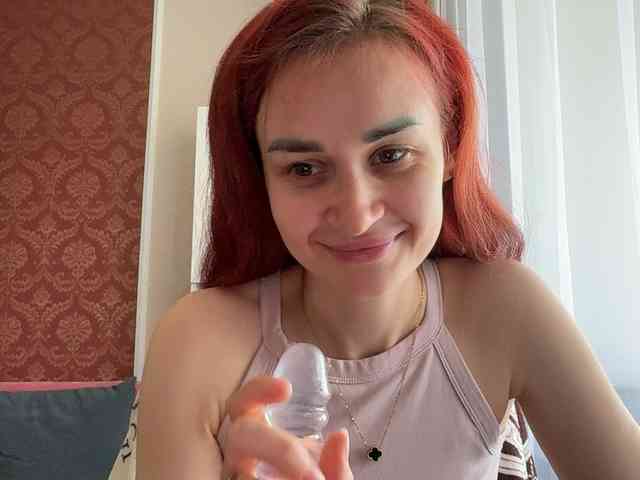 SweetQueen11 webcam