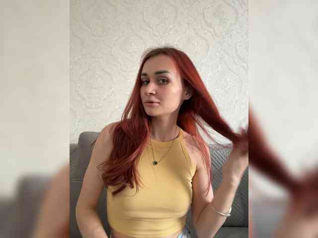 SweetQueen11 webcam