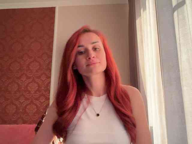 SweetQueen11 webcam