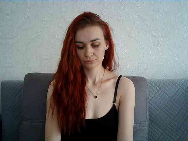 SweetQueen11 webcam