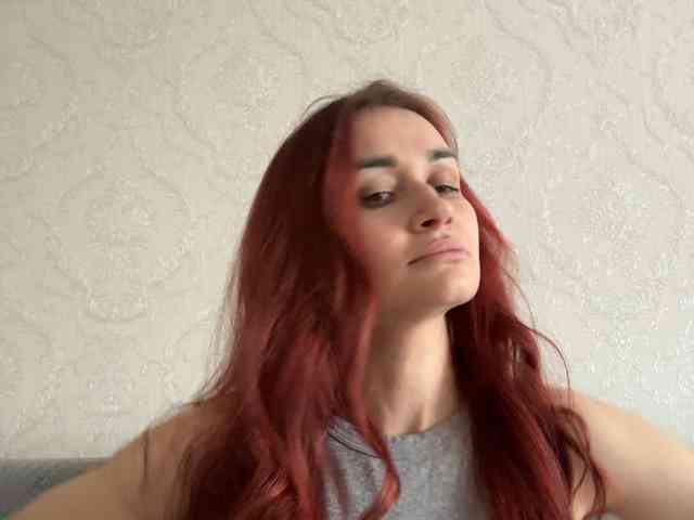 SweetQueen11 webcam
