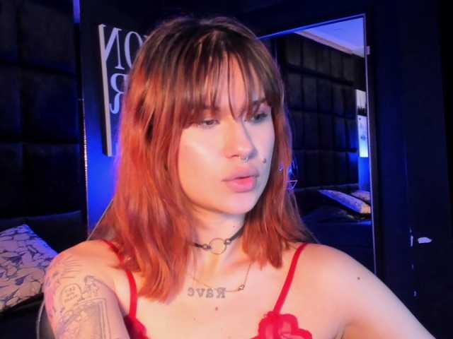 Lia-Volkov's BongaCams show and profile