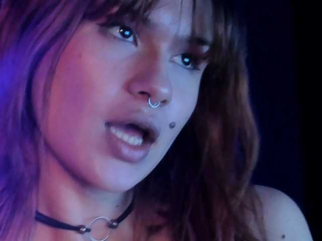 Lia-Volkov's BongaCams show and profile