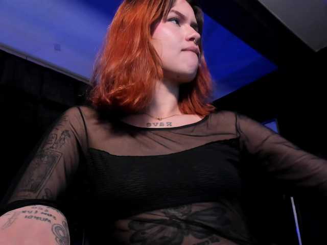 Lia-Volkov's BongaCams show and profile