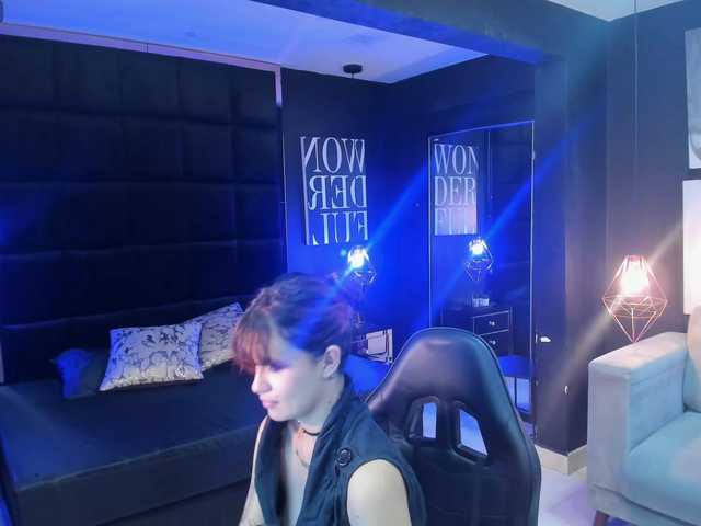 Lia-Volkov's BongaCams show and profile