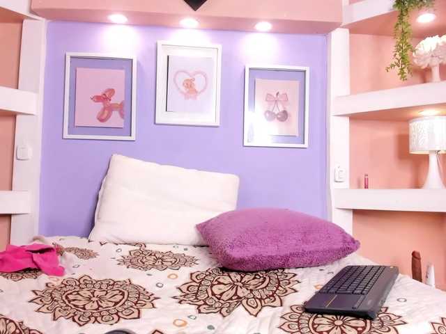 EmmaRodriiguez's BongaCams show and profile