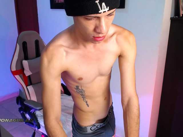 santiagocutex live cam preview