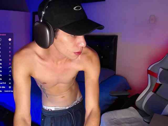 santiagocutex Sex Cam Show