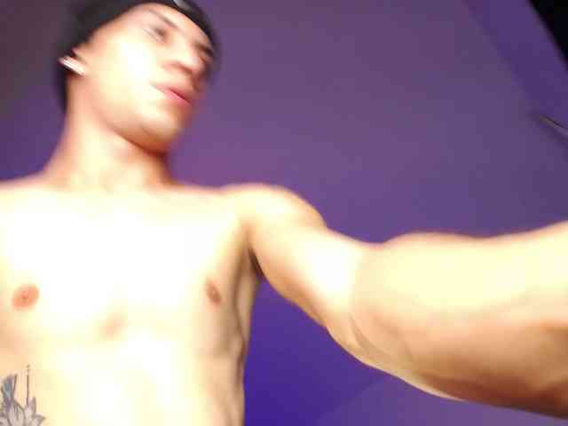 santiagocutex Sex Cam Show