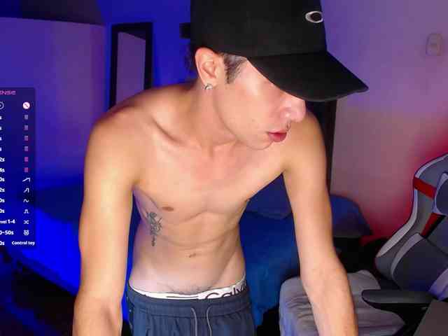 santiagocutex Sex Cam Show