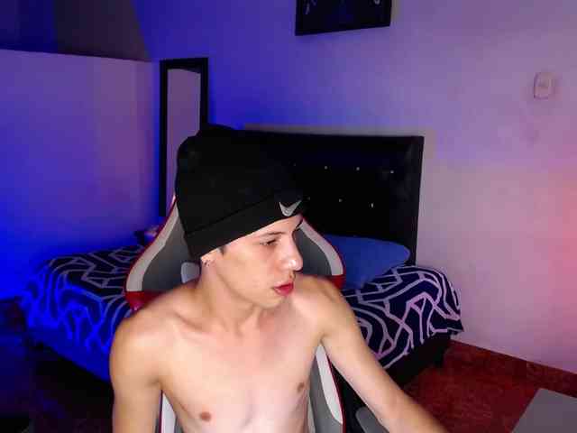 santiagocutex Sex Cam Show