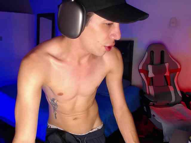 santiagocutex Sex Cam Show