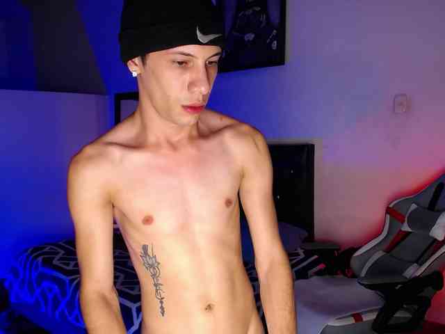 santiagocutex Sex Cam Show