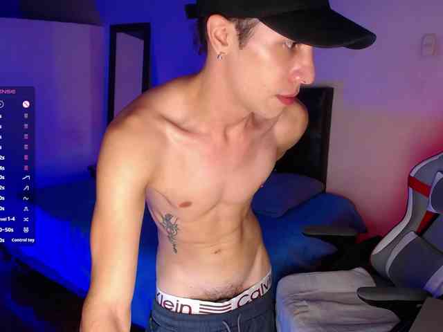 santiagocutex Sex Cam Show