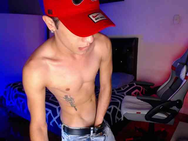 santiagocutex Sex Cam Show