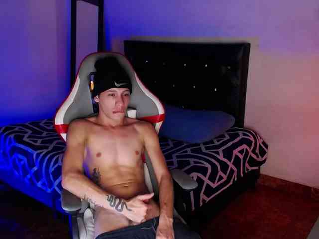 santiagocutex Sex Cam Show