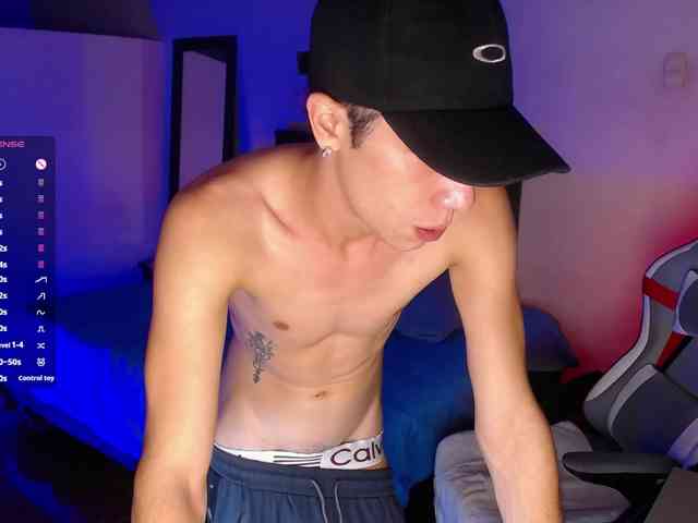 santiagocutex Sex Cam Show