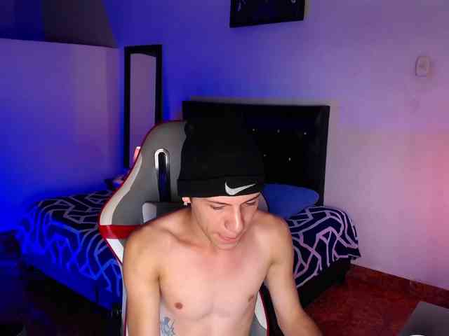 santiagocutex Sex Cam Show