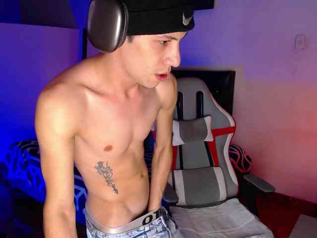 santiagocutex Sex Cam Show