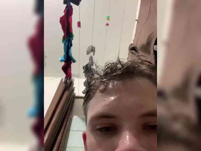 qwed124a Live Webcam on BongaCams