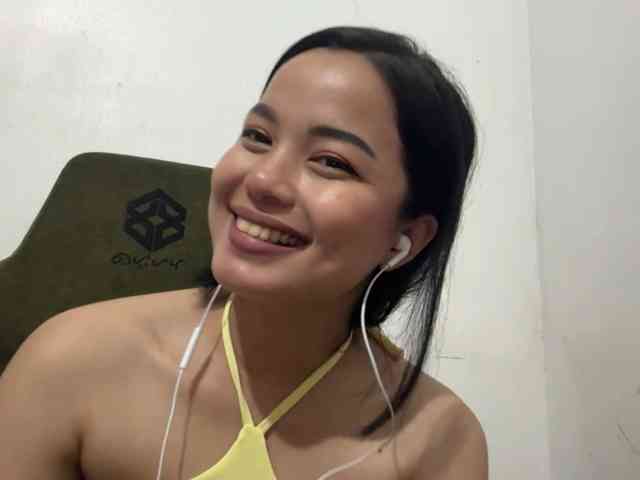 MaganAveni Live Webcam on BongaCams