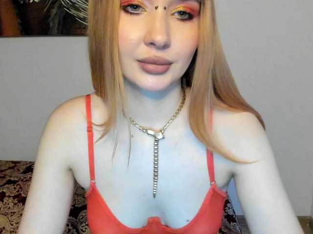 evelinacat's BongaCams show and profile