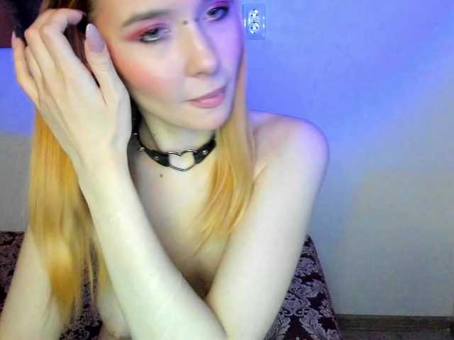 evelinacat's BongaCams show and profile