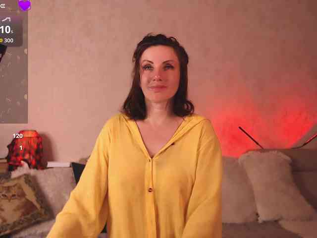Mercedeswoman webcam