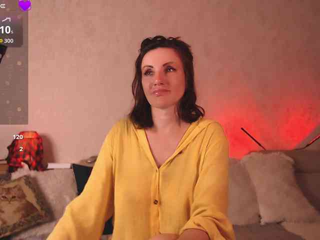 Mercedeswoman webcam