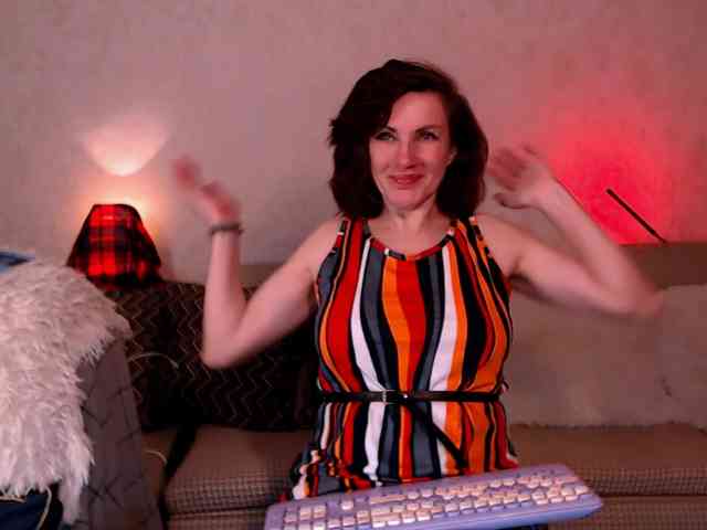 Mercedeswoman webcam