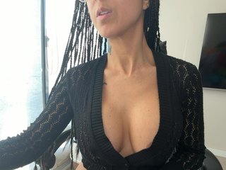 Lili-Cruz40