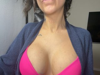 Lili-Cruz40