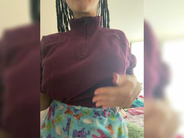 Lili-Cruz40 live cam on BongaCams