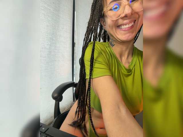 Lili-Cruz40 live webcam show