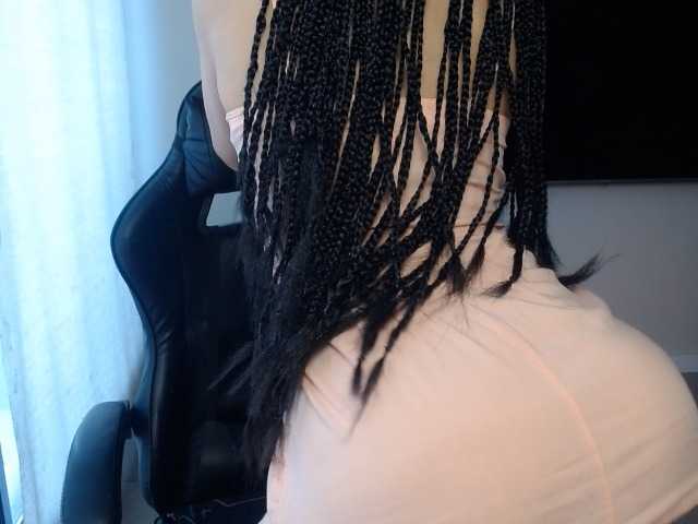 Lili-Cruz40 live cam on BongaCams