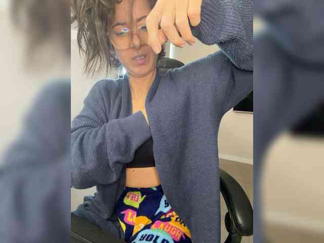 Lili-Cruz40 webcam